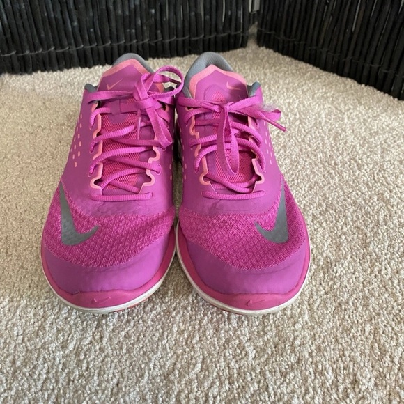 Women's Pink Athletic Shoes Nike fitsole - Picture 3 of 7